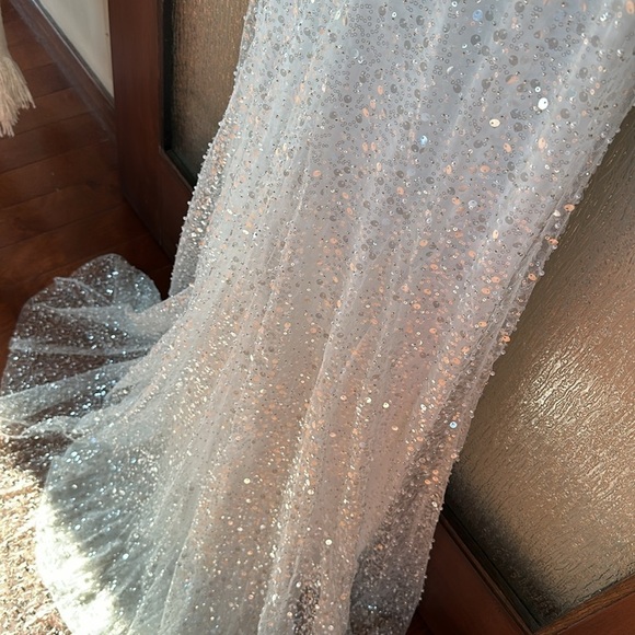 Mac Duggal EMBELLISHED PLUNGE NECK SLEEVELESS TRUMPET GOWN size 4 New $598 - Picture 14 of 17